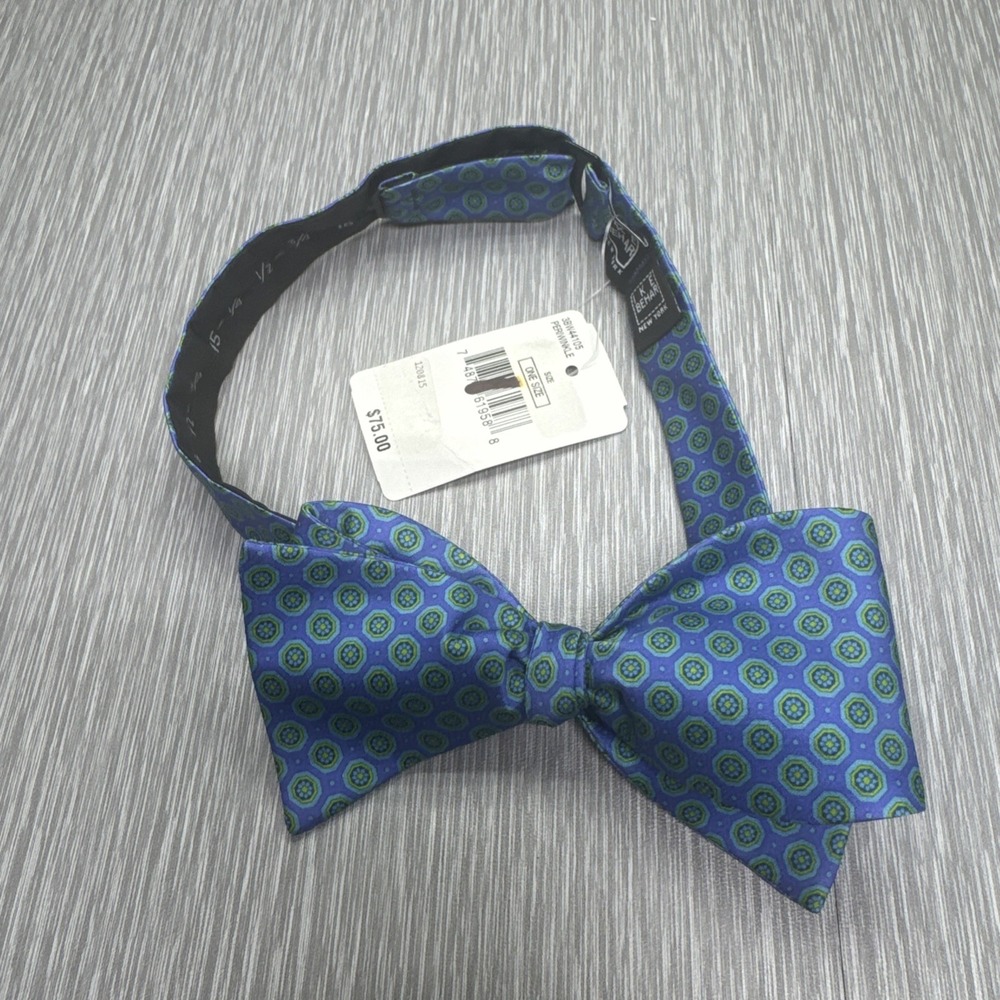Ike Behar Men's Silk Blue Green Medallion Bow Tie Adjustable Wedding Formalwear